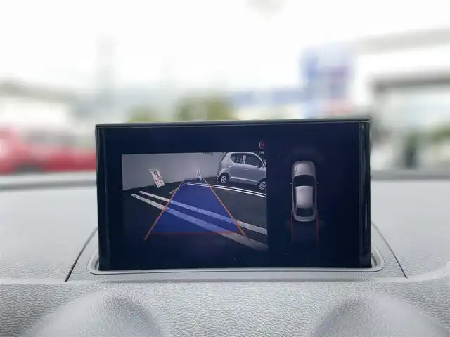 アウディ Ａ３ セダン 1．4 TFSI スポーツ 東京都 2018(平30)年 2.5万km ミトスブラックメタリック ・純正ナビ/（フルセグ・Bluetooth）/・クルーズコントロール/・バックカメラ/・MTモード付AT/・電子パーキング/・アイドリングストップ/・前席シートヒーター/・純正フロアマット/・純正17インチアルミ/・プッシュスタート/・スマートキー/・ETC/・保証書/・取説書
