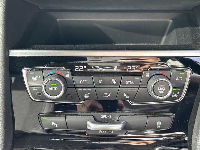 ＢＭＷ ２１８ｉ アクティブツアラー スポーツ 岐阜県 2018(平30)年 9.4万km アルピンホワイトⅢ ＳＤナビ　/バックモニター/コーナーセンサー前後　/純正アルミホイール　/フルセグＴＶ　/スマートキー/ハーフレザーシート　/ドラレコ前後　/アイドリングストップ　/ＭＴモード付ＡＴ　/プッシュスタート　/スペアキー１本/パーキングアシスト/Blue tooth接続/CD/CDチェンジャー/SDミュージックサーバー/フルフラットシート/電動リアゲート/オートライト/LEDヘッドライト/エアバッグW＋サイド