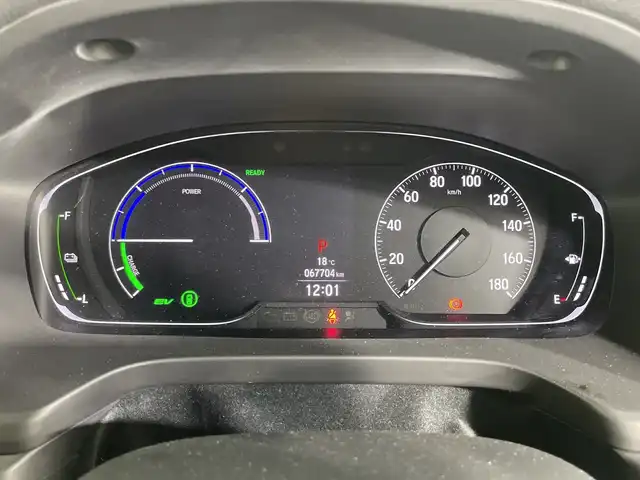 ホンダ インサイト EX 神奈川県 2019(令1)年 6.8万km プラチナホワイトパール 純正8型メモリナビゲーション/AM FM Bluetooth フルセグ CD DVD AppleCarPlay/バックカメラ/路外逸脱抑制機能/ブラインドスポットインフォメーション/後方誤発進抑制機能/クリアランスソナー/衝突軽減ブレーキ/誤発進抑制機能/標識認識機能/アダプティブクルーズコントロール/先行車発進お知らせ機能/ハーフレザーシート/前席パワーシート/前席シートヒーター/ステアリングリモコン/パドルシフト/オートホールド/ビルトインETC2.0/純正フロアマット/プッシュスタート/スマートキー/スペアキー/LEDヘッドライト/オートライト/オートマチックハイビーム