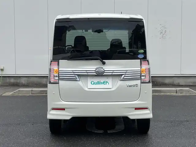 ダイハツ タント カスタム X トップED SA Ⅲ 三重県 2017(平29)年 4万km パールホワイトⅢ 純正ナビ(Bluetooth/CD/DVD/SD/USB/地デジTV/AM/FM)/バックカメラ/ETC/ドライブレコーダー(前後)/シートヒーター(運転席)/スマートアシスト3(衝突回避支援ブレーキ/衝突警報(対車両・歩行者)/車線逸脱警報/誤発進抑制制御/先行車発進お知らせ/オートハイビーム)/リアセンサー/パワースライドドア(助手席側)/スライドドアイージークローザー(運転席側)/LEDヘッドランプ/LEDフロントフォグランプ/LEDイルミネーションランプ/電動オート格納ドアミラー/トップシェイドガラス/ハーフレザーシート/シートリフター(運転席)/キーフリーシステム/プッシュスタート