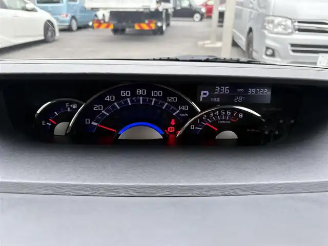 ダイハツ タント カスタム X トップED SA Ⅲ 三重県 2017(平29)年 4万km パールホワイトⅢ 純正ナビ(Bluetooth/CD/DVD/SD/USB/地デジTV/AM/FM)/バックカメラ/ETC/ドライブレコーダー(前後)/シートヒーター(運転席)/スマートアシスト3(衝突回避支援ブレーキ/衝突警報(対車両・歩行者)/車線逸脱警報/誤発進抑制制御/先行車発進お知らせ/オートハイビーム)/リアセンサー/パワースライドドア(助手席側)/スライドドアイージークローザー(運転席側)/LEDヘッドランプ/LEDフロントフォグランプ/LEDイルミネーションランプ/電動オート格納ドアミラー/トップシェイドガラス/ハーフレザーシート/シートリフター(運転席)/キーフリーシステム/プッシュスタート