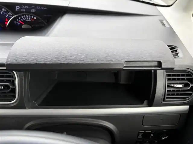ダイハツ タント カスタム X トップED SA Ⅲ 三重県 2017(平29)年 4万km パールホワイトⅢ 純正ナビ(Bluetooth/CD/DVD/SD/USB/地デジTV/AM/FM)/バックカメラ/ETC/ドライブレコーダー(前後)/シートヒーター(運転席)/スマートアシスト3(衝突回避支援ブレーキ/衝突警報(対車両・歩行者)/車線逸脱警報/誤発進抑制制御/先行車発進お知らせ/オートハイビーム)/リアセンサー/パワースライドドア(助手席側)/スライドドアイージークローザー(運転席側)/LEDヘッドランプ/LEDフロントフォグランプ/LEDイルミネーションランプ/電動オート格納ドアミラー/トップシェイドガラス/ハーフレザーシート/シートリフター(運転席)/キーフリーシステム/プッシュスタート