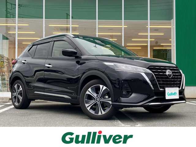 日産 キックス X 静岡県 2020(令2)年 2.6万km ピュアブラック エンジンスタートボタン/パワーステアリング/パワーウィンドウ/アイドリングストップ/スマートキー/スペアキー/オートエアコン/クルーズコントロール/ETC/USB入力端子/全方位カメラ/純正メモリナビ（CD.DVD.BT.フルセグ）/ドライブレコーダー前後/純正フロアマット/純正アルミホイール/ハーフレザー/ルーフレール/ABS/横滑り防止装置/コーナーセンサー前後/レーンキープアシスト/オートライト/LEDライト/W+サイドエアバック/衝突軽減システム
