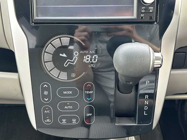 三菱 ｅＫワゴン M 山梨県 2015(平27)年 2.6万km ホワイト 純正7インチナビ/Bluetooth接続/CD再生/ETC/アイドリングストップ/フルオートエアコン/純正14インチホイール/パワーウィンドウ/パワーステアリング/リモコンキー/フロアマット