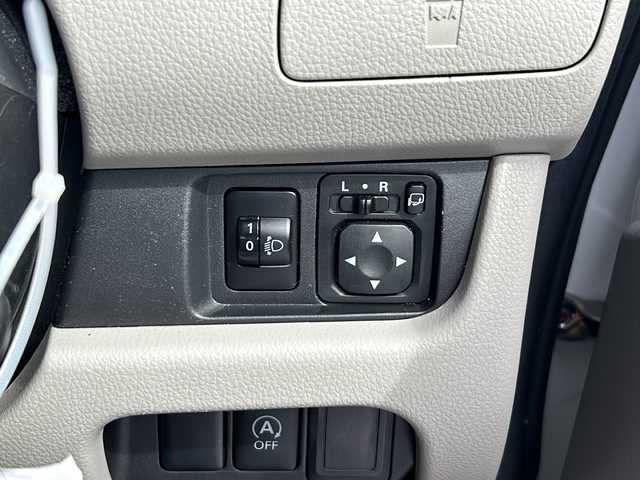 三菱 ｅＫワゴン M 山梨県 2015(平27)年 2.6万km ホワイト 純正7インチナビ/Bluetooth接続/CD再生/ETC/アイドリングストップ/フルオートエアコン/純正14インチホイール/パワーウィンドウ/パワーステアリング/リモコンキー/フロアマット