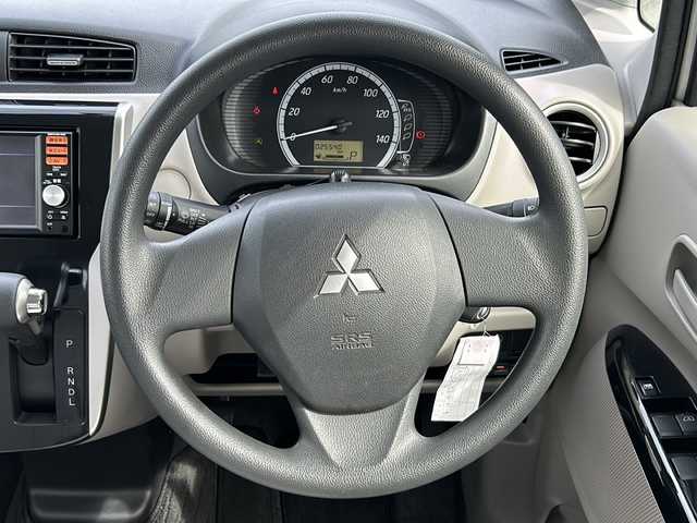 三菱 ｅＫワゴン M 山梨県 2015(平27)年 2.6万km ホワイト 純正7インチナビ/Bluetooth接続/CD再生/ETC/アイドリングストップ/フルオートエアコン/純正14インチホイール/パワーウィンドウ/パワーステアリング/リモコンキー/フロアマット