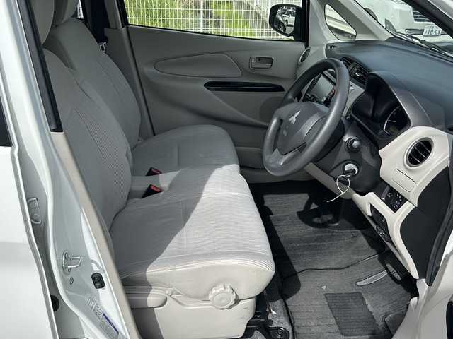 三菱 ｅＫワゴン M 山梨県 2015(平27)年 2.6万km ホワイト 純正7インチナビ/Bluetooth接続/CD再生/ETC/アイドリングストップ/フルオートエアコン/純正14インチホイール/パワーウィンドウ/パワーステアリング/リモコンキー/フロアマット