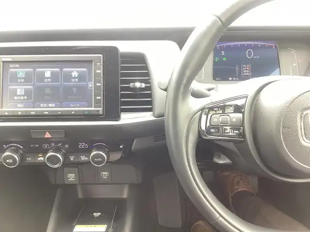 ホンダ フィット リュクス 千葉県 2022(令4)年 0.8万km ミッドナイトブルービームM 純正ナビゲーション/Bカメラ/CD/SD/純正LEDヘッドライト/ワイヤレス充電器/前席シートヒーター/ステアリングヒーター/ミラーヒーター/ホンダセンシング/ETC