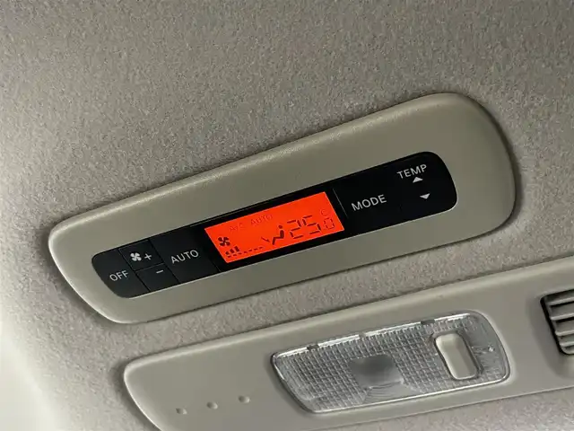 日産 セレナ ハイウェイスター Sハイブリッド 岐阜県 2015(平27)年 10.9万km ダイヤモンドブラック (株)IDOMが運営する【じしゃロン多治見店】の自社ローン専用車両になります。こちらは現金またはオートローンご利用時の価格です。自社ローンご希望の方は別途その旨お申付け下さい。/ディーラーオプションナビ/　（Bluetooth/DVD/フルセグ）/クルーズコントロール/エマージェンシーブレーキ/アラウンドビューモニター/両側パワースライドドア/レーンキープアシスト/純正フリップダウンモニター/オートライト/フォグランプ/電動格納ミラー