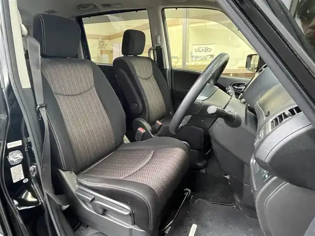 日産 セレナ ハイウェイスター Sハイブリッド 岐阜県 2015(平27)年 10.9万km ダイヤモンドブラック (株)IDOMが運営する【じしゃロン多治見店】の自社ローン専用車両になります。こちらは現金またはオートローンご利用時の価格です。自社ローンご希望の方は別途その旨お申付け下さい。/ディーラーオプションナビ/　（Bluetooth/DVD/フルセグ）/クルーズコントロール/エマージェンシーブレーキ/アラウンドビューモニター/両側パワースライドドア/レーンキープアシスト/純正フリップダウンモニター/オートライト/フォグランプ/電動格納ミラー