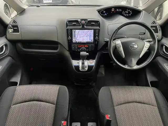 日産 セレナ ハイウェイスター Sハイブリッド 岐阜県 2015(平27)年 10.9万km ダイヤモンドブラック (株)IDOMが運営する【じしゃロン多治見店】の自社ローン専用車両になります。こちらは現金またはオートローンご利用時の価格です。自社ローンご希望の方は別途その旨お申付け下さい。/ディーラーオプションナビ/　（Bluetooth/DVD/フルセグ）/クルーズコントロール/エマージェンシーブレーキ/アラウンドビューモニター/両側パワースライドドア/レーンキープアシスト/純正フリップダウンモニター/オートライト/フォグランプ/電動格納ミラー