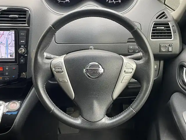 日産 セレナ ハイウェイスター Sハイブリッド 岐阜県 2015(平27)年 10.9万km ダイヤモンドブラック (株)IDOMが運営する【じしゃロン多治見店】の自社ローン専用車両になります。こちらは現金またはオートローンご利用時の価格です。自社ローンご希望の方は別途その旨お申付け下さい。/ディーラーオプションナビ/　（Bluetooth/DVD/フルセグ）/クルーズコントロール/エマージェンシーブレーキ/アラウンドビューモニター/両側パワースライドドア/レーンキープアシスト/純正フリップダウンモニター/オートライト/フォグランプ/電動格納ミラー