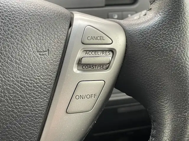 日産 セレナ ハイウェイスター Sハイブリッド 岐阜県 2015(平27)年 10.9万km ダイヤモンドブラック (株)IDOMが運営する【じしゃロン多治見店】の自社ローン専用車両になります。こちらは現金またはオートローンご利用時の価格です。自社ローンご希望の方は別途その旨お申付け下さい。/ディーラーオプションナビ/　（Bluetooth/DVD/フルセグ）/クルーズコントロール/エマージェンシーブレーキ/アラウンドビューモニター/両側パワースライドドア/レーンキープアシスト/純正フリップダウンモニター/オートライト/フォグランプ/電動格納ミラー