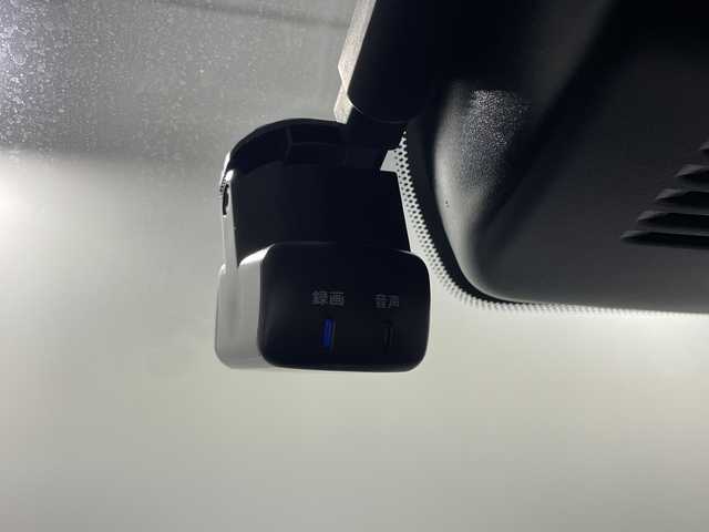 日産 オーラ G レザーエディション 神奈川県 2021(令3)年 4.1万km ビビットブルー / スーパーブラック 2トーン プロパイロット/純正ディスプレイオーディオ/・BT/フルセグTV/USB/HDMI/AppleCarPlay AndroidAuto/アラウンドビューモニター/インテリジェントルームミラー/BOSEサウンド/ハンドル支援/置くだけ充電/レザーシート/EV/SPORTモード/電動サイドブレーキ/オートブレーキホールド/革巻きステアリング/ステアリングスイッチ/Autoライト/ビルトインETC2.0/前後ドライブレコーダー/LEDヘッドライト/フォグランプ/インテリジェントキー/プッシュスタートボタン/スペアキー/電動格納ミラー/ウィンカーミラー/シートリフター/SOSコール/純正フロアマット/純正17インチアルミホイール/純正ドアバイザー