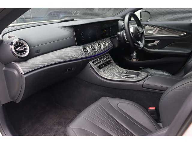 メルセデス・ベンツ ＣＬＳ２２０ｄ スポーツ エクスクルーシブPKG 大分県 2021(令3)年 4.4万km ダイヤモンドホワイト エクスクルーシブパッケージ/レーダーセーフティパッケージ/サンルーフ/ヘッドアップディスプレイ/純正ナビ/ＣａｒＰｌａｙ/地デジ/Bluetooth/ワイヤレス充電/全方位カメラ/黒革/シートヒーター（全席）/エアシート（D席/N席）/パワーシート（D席/N席）/LEDヘッドライト/オートハイビーム/純正１９インチＡＷ/純正フロアマット/ＥＴＣ