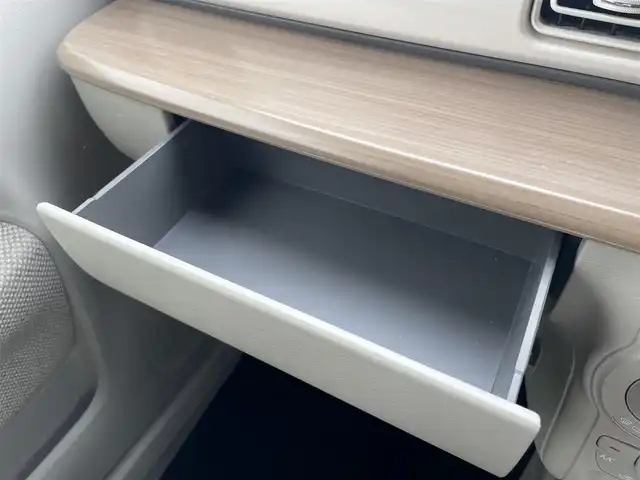 スズキ ラパン S 福島県 2020(令2)年 4.5万km シフォンアイボリーメタリック センサーブレーキサポート/誤発進抑制機能/車線逸脱警報機能/ふらつき警報機能/先行車発進お知らせ機能/標識認識機能/社外ナビゲーション/型番：MDV‐D408BTW/【DVD/USB/SD/BT/TV】/バックカメラ/ドライブレコーダー/運転席シートヒーター/HIDオートライト/アイドリングストップ/社外フロアマット/ドアバイザー