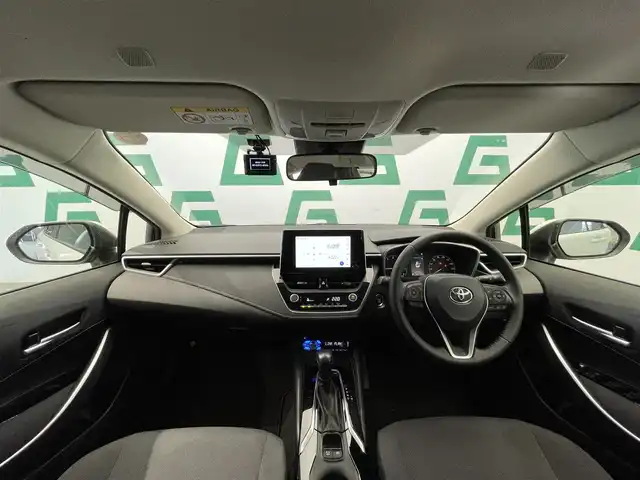 トヨタ カローラツーリング G 鹿児島県 2023(令5)年 0.6万km プラチナホワイトパールマイカ 純正ディスプレイオーディオ/（フルセグTV/Bluetooth/HDMI）/社外オーディオユニット/(DVD/CD)/バックカメラ/トヨタセーフティーセンス/　・プリクラッシュセーフティ/　・レーダークルーズコントロール/　・レーントレーシングアシスト/　・レーンディパーチャーアラート/　・ロードサインアシスト/電動パーキングアシスト/オートホールド/ステアリングリモコン/電動格納ミラー/前後ドライブレコーダー/ETC/LEDヘッドライト/純正ドアバイザー/禁煙車