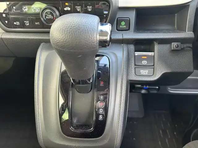 ホンダ Ｎ ＯＮＥ オリジナル 岡山県 2022(令4)年 4.7万km プレミアムアイボリーパールⅡ 社外ナビ/Bluetooth/USB/ACC/バックカメラ/オートブレーキ/パーキングセンサー/ETC2，0/純正フロアマット/純正14インチアルミホイール/LEDヘッドライト/歩行者事故低減ステアリング/先行車発進お知らせ機能/路外逸脱抑制機能/衝突被害軽減ブレーキ誤発進抑制機能/ABS/横滑り防止機能