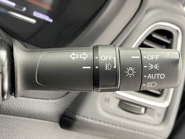 ホンダ ヴェゼル ハイブリッド 千葉県 2018(平30)年 2.9万km クリスタルブラックパール 衝突軽減ブレーキ/レーンキープアシスト/レーダークルーズコントロール/純正メモリナビ/（フルセグ/Bluetooth/CD/DVD/FM/AM）/バックカメラ/ETC/ドライブレコーダー（前後）/アイドリングストップ/パドルシフト/ハーフレザーシート/シートヒーター（運転席＋助手席）/LEDヘッドライト/フォグライト/電動格納ミラー/純正サイドバイザー/純正スタッドレスタイヤ（215/55/17R）