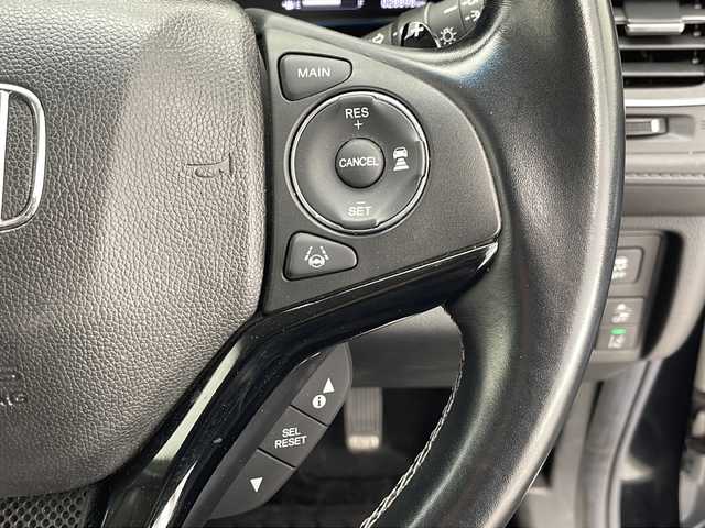 ホンダ ヴェゼル ハイブリッド 千葉県 2018(平30)年 2.9万km クリスタルブラックパール 衝突軽減ブレーキ/レーンキープアシスト/レーダークルーズコントロール/純正メモリナビ/（フルセグ/Bluetooth/CD/DVD/FM/AM）/バックカメラ/ETC/ドライブレコーダー（前後）/アイドリングストップ/パドルシフト/ハーフレザーシート/シートヒーター（運転席＋助手席）/LEDヘッドライト/フォグライト/電動格納ミラー/純正サイドバイザー/純正スタッドレスタイヤ（215/55/17R）