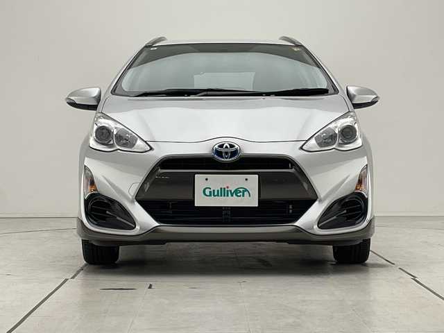 トヨタ アクア X－URBAN 愛知県 2015(平27)年 1.3万km シルバーM 純正ナビ/バックカメラ/純正アルミホイール/ＥＴＣ/ドライブレコーダー/CD DVD/Bluetooth/ステアリングスイッチ/スマートキー/プッシュスタート