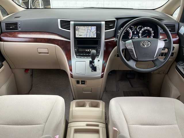 トヨタ アルファード 240X 富山県 2010(平22)年 4.9万km シルバーM 禁煙車/純正ナビ/TV（フルセグ）/バックカメラ/HIDランプ/クルーズコントロール/片側電動スライドドア/電動格納ミラー/プッシュスタート/ETC/スマートキー/純正アルミホイール/デュアルエアコン/カーテンエアバッグ/横滑り防止装置/盗難防止装置