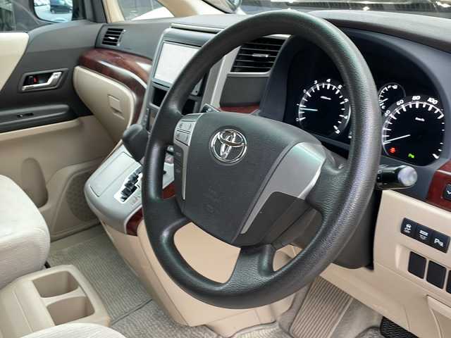 トヨタ アルファード 240X 富山県 2010(平22)年 4.9万km シルバーM 禁煙車/純正ナビ/TV（フルセグ）/バックカメラ/HIDランプ/クルーズコントロール/片側電動スライドドア/電動格納ミラー/プッシュスタート/ETC/スマートキー/純正アルミホイール/デュアルエアコン/カーテンエアバッグ/横滑り防止装置/盗難防止装置