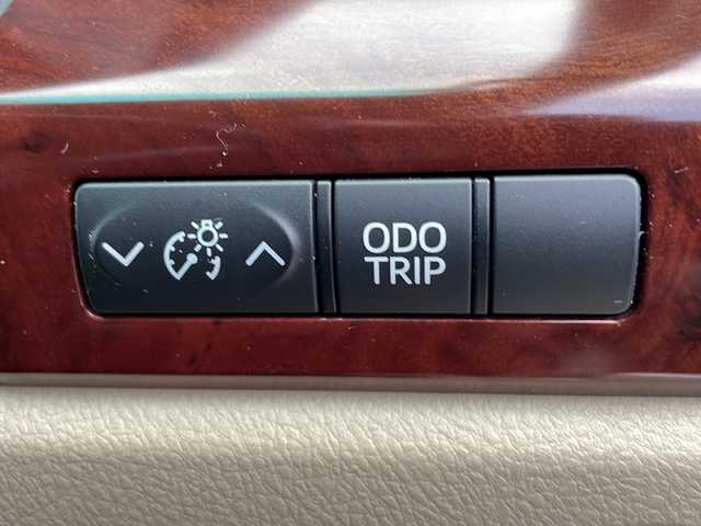 トヨタ アルファード 240X 富山県 2010(平22)年 4.9万km シルバーM 禁煙車/純正ナビ/TV（フルセグ）/バックカメラ/HIDランプ/クルーズコントロール/片側電動スライドドア/電動格納ミラー/プッシュスタート/ETC/スマートキー/純正アルミホイール/デュアルエアコン/カーテンエアバッグ/横滑り防止装置/盗難防止装置