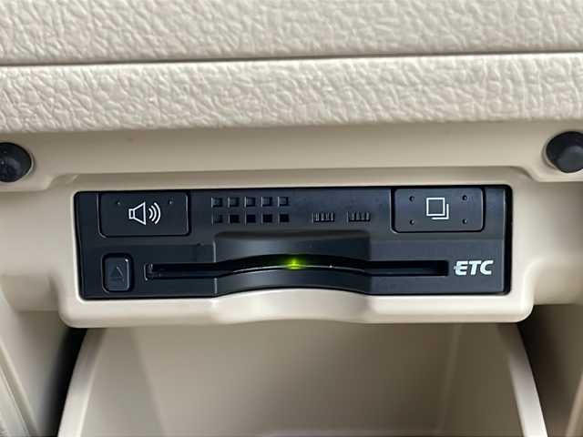 トヨタ アルファード 240X 富山県 2010(平22)年 4.9万km シルバーM 禁煙車/純正ナビ/TV（フルセグ）/バックカメラ/HIDランプ/クルーズコントロール/片側電動スライドドア/電動格納ミラー/プッシュスタート/ETC/スマートキー/純正アルミホイール/デュアルエアコン/カーテンエアバッグ/横滑り防止装置/盗難防止装置