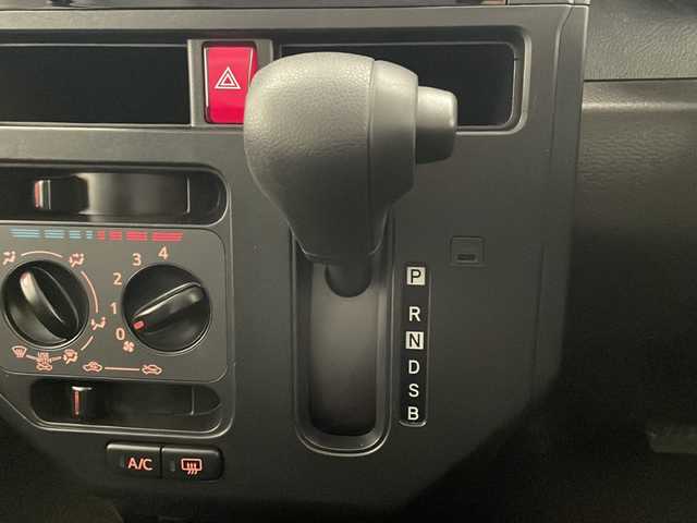 トヨタ ルーミー X 宮崎県 2021(令3)年 4.7万km ブラックマイカメタリック スマートアシスト３/〇衝突警報機能/衝突回避支援ブレーキ機能 /〇ブレーキ制御付き誤発進抑制機能（前方・後方）/〇車線逸脱警報機能/〇ふらつき警報/〇路側逸脱警報/〇オートハイビーム/〇先行車発進お知らせ機能/〇コーナーセンサー/社外7インチSDナビ/CD/DVD/Bluetooth/バックカメラ/片側パワースライドドア/アイドリングストップ/ビルトインETC/PWRモード/スマートキー×2/保証書/取扱説明書