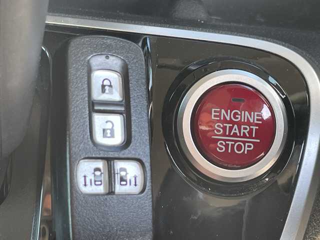 ホンダ Ｎ ＢＯＸ カスタム ターボ SSブラックSパッケージ 千葉県 2017(平29)年 6.4万km プレミアムホワイトパールⅡ ナビＭＤＶ－Ｚ７０４　バックカメラ　ＤＶＤ　フルセグＴＶ　ＢＴ　シートヒーター　両側パワースライドドア　クルーズコントロール　ビルトインＥＴＣ　革巻きステア　ハーフレザー　パドルシフト　ＨＩＤ　フォグ