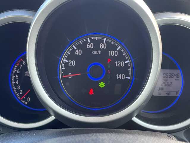 ホンダ Ｎ ＢＯＸ カスタム ターボ SSブラックSパッケージ 千葉県 2017(平29)年 6.4万km プレミアムホワイトパールⅡ ナビＭＤＶ－Ｚ７０４　バックカメラ　ＤＶＤ　フルセグＴＶ　ＢＴ　シートヒーター　両側パワースライドドア　クルーズコントロール　ビルトインＥＴＣ　革巻きステア　ハーフレザー　パドルシフト　ＨＩＤ　フォグ