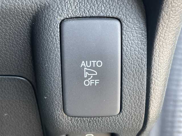 ホンダ Ｎ ＢＯＸ カスタム ターボ SSブラックSパッケージ 千葉県 2017(平29)年 6.4万km プレミアムホワイトパールⅡ ナビＭＤＶ－Ｚ７０４　バックカメラ　ＤＶＤ　フルセグＴＶ　ＢＴ　シートヒーター　両側パワースライドドア　クルーズコントロール　ビルトインＥＴＣ　革巻きステア　ハーフレザー　パドルシフト　ＨＩＤ　フォグ