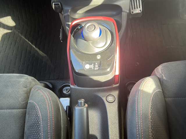 日産 ノート e－パワー ニスモ 静岡県 2019(令1)年 5.7万km スーパーブラック 社外SDナビ/・CD/・DVD/・フルセグＴＶ/・Bluetooth/・USB/・AM/・FM/主要装備/・衝突軽減/・レーンキープ/・コーナーセンサー前後/・全方位カメラ/・ETC/・ドラレコ前後/・デジタルインナーミラー/・純正フロアマット/・社外アルミホイール/・LEDヘッドライト/・オートライト/・フォグランプ/・スマートキー/・プッシュスタート/・スペアキー1本