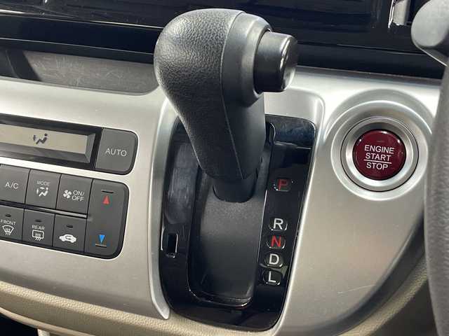 ホンダ Ｎ ＷＧＮ G SSパッケージⅡ 神奈川県 2018(平30)年 3.7万km プレミアムホワイトパールⅡ 純正7インチディーラーナビ【VXM-184ci】/バックカメラ/Bluetooth・CD・USB・TV/バックカメラ/あんしんパッケージ/ビルトインETC/純正フロアマット/ステアリングスイッチ/プッシュスタート/スマートキー/スペアキー