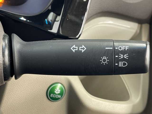 ホンダ Ｎ ＷＧＮ G SSパッケージⅡ 神奈川県 2018(平30)年 3.7万km プレミアムホワイトパールⅡ 純正7インチディーラーナビ【VXM-184ci】/バックカメラ/Bluetooth・CD・USB・TV/バックカメラ/あんしんパッケージ/ビルトインETC/純正フロアマット/ステアリングスイッチ/プッシュスタート/スマートキー/スペアキー