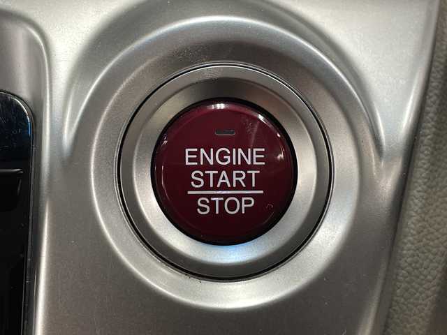 ホンダ Ｎ ＷＧＮ G SSパッケージⅡ 神奈川県 2018(平30)年 3.7万km プレミアムホワイトパールⅡ 純正7インチディーラーナビ【VXM-184ci】/バックカメラ/Bluetooth・CD・USB・TV/バックカメラ/あんしんパッケージ/ビルトインETC/純正フロアマット/ステアリングスイッチ/プッシュスタート/スマートキー/スペアキー