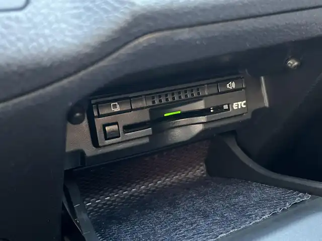 トヨタ マークＸ 250G Four 栃木県 2013(平25)年 7.8万km ホワイトパールクリスタルシャイン (株)IDOMが運営する【じしゃロン宇都宮店】の自社ローン対象車両になります。こちらは現金ご利用時の価格です。自社ローンご希望の方は別途その旨お申付け下さい。/純正ナビ/バックカメラ/フルセグ/Ｂｌｕｅｔｏｏｔｈ/ビルトインＥＴＣ/パワーシート/ＨＩＤヘッドライト/オートライト/スマートキー/プッシュボタンスタート/４ＷＤ/純正アルミホイール