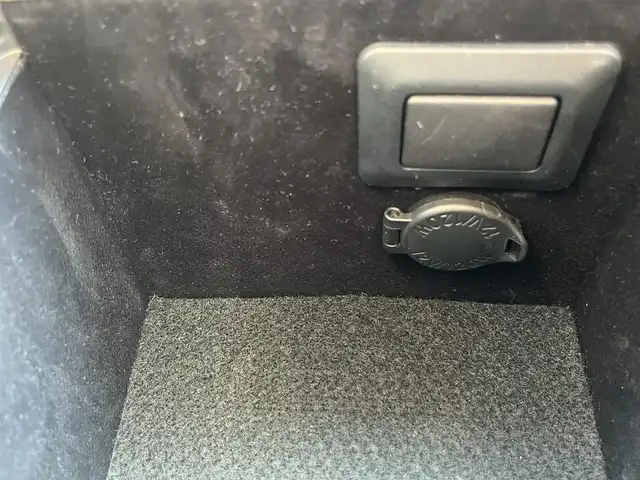 トヨタ マークＸ 250G Four 栃木県 2013(平25)年 7.8万km ホワイトパールクリスタルシャイン (株)IDOMが運営する【じしゃロン宇都宮店】の自社ローン対象車両になります。こちらは現金ご利用時の価格です。自社ローンご希望の方は別途その旨お申付け下さい。/純正ナビ/バックカメラ/フルセグ/Ｂｌｕｅｔｏｏｔｈ/ビルトインＥＴＣ/パワーシート/ＨＩＤヘッドライト/オートライト/スマートキー/プッシュボタンスタート/４ＷＤ/純正アルミホイール