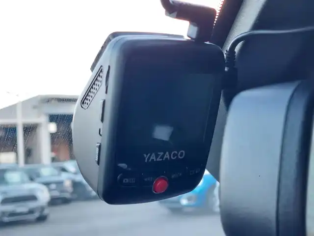 プジョー ３００８ GT ブルー HDi 滋賀県 2020(令2)年 3.1万km 緑Ⅱ ハーフレザー/・D席パワーシート/・前席シートヒーター/純正ディスプレイオーディオ　ＢＴ/ＣａｒＰｌａｙ　/バックカメラ　/サイドカメラ　/ワイヤレスチャージ　/コーナーセンサー　/純正LEDヘッドライト/純正１８インチＡＷ