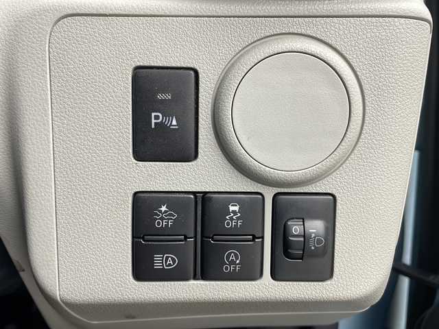 ダイハツ ミラ イース X SAⅢ 栃木県 2018(平30)年 3万km スカイブルーメタリック ダイハツ純正オーディオ/　CD/FM/AM/衝突被害軽減ブレーキ/横滑り防止/誤発進抑制制御機/車線逸脱警報機能/先行車発進お知らせ機能/コーナーセンサー/ＬＥＤヘッドライト/純正フロアマット/オートハイビーム/電動格納ミラー/UVカットガラス/ドアバイザー