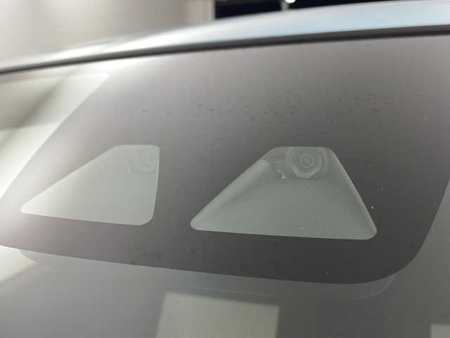 ダイハツ ミラ イース X SAⅢ 栃木県 2018(平30)年 3万km スカイブルーメタリック ダイハツ純正オーディオ/　CD/FM/AM/衝突被害軽減ブレーキ/横滑り防止/誤発進抑制制御機/車線逸脱警報機能/先行車発進お知らせ機能/コーナーセンサー/ＬＥＤヘッドライト/純正フロアマット/オートハイビーム/電動格納ミラー/UVカットガラス/ドアバイザー