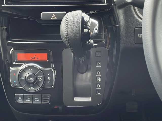 スズキ ソリオ バンディット HV MV Dカメラ ブレーキS 山口県 2016(平28)年 9.8万km ムーンライトバイオレットPM 純正SDナビ　【KXM-E500W】/・Bluetooth接続/・フルセグTV/・DVD再生機能有/ビルトインETC/アイドリングストップ/横滑り防止装置/スズキセーフティサポート/クルーズコントロール/片側パワースライドドア/スマートキー/プッシュスタート/スペアキー1本/純正フロアマット/サンシェード/純正15インチアルミホイール/ドアバイザー/ウィンカーミラー/取り扱い説明書/保証書