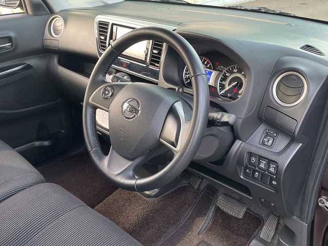 日産 デイズ ルークス ハイウェイスターX Gパッケージ 青森県 2017(平29)年 9.1万km モカブラウンP 4WD/純正SDナビ・フルセグTV/CD・DVD・Bluetooth・SD/アラウンドビューモニター/両側パワースライドドア/エマージェンシーブレーキ/踏み間違い防止アシスト/ハイビームアシスト/運転席シートヒーター/ヒーター付きドアミラー/後席サンシェード/オーバーヘッドコンソール/LEDヘッドライト/オートライト/フォグランプ/純正15インチアルミ/インテリキー/プッシュスタート