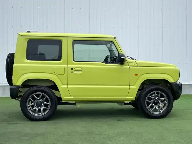 スズキ ジムニー XC 香川県 2025(令7)年 0.1万km未満 キネティックイエロー 登録時走行距離：14km/ワンオーナー/デュアルセンサーブレーキサポート/誤発進抑制機能/車線逸脱警報機能/ふらつき警報機能/ハイビームアシスト/先行車発進お知らせ機能/コーナーセンサー/シートヒーター/LEDヘッドライト/純正フロアマット/純正16インチAW/スマートキー×２/アイドリングストップ/保証書/取扱説明書