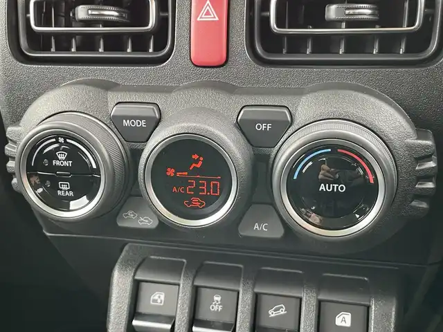 スズキ ジムニー XC 香川県 2025(令7)年 0.1万km未満 キネティックイエロー 登録時走行距離：14km/ワンオーナー/デュアルセンサーブレーキサポート/誤発進抑制機能/車線逸脱警報機能/ふらつき警報機能/ハイビームアシスト/先行車発進お知らせ機能/コーナーセンサー/シートヒーター/LEDヘッドライト/純正フロアマット/純正16インチAW/スマートキー×２/アイドリングストップ/保証書/取扱説明書