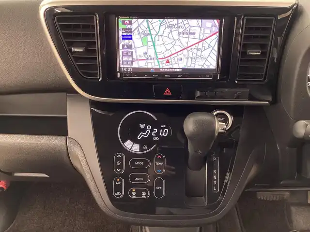 日産 デイズ ルークス ハイウェイスター Gターボ 栃木県 2018(平30)年 6.7万km ブラック  パナソニックナビ（CN-RA03D)/ フルセグテレビ/ アラウンドビューカメラ/ クルーズコントロール/ 衝突被害軽減ブレーキシステム/ 車線逸脱防止装置/ ドアバイザー/ プッシュスタート/ 両側パワースライドドア/ LEDヘッドライト/ フォグライト/ 純正フロアマット/ クリアランスソナー/ コーナーセンサー