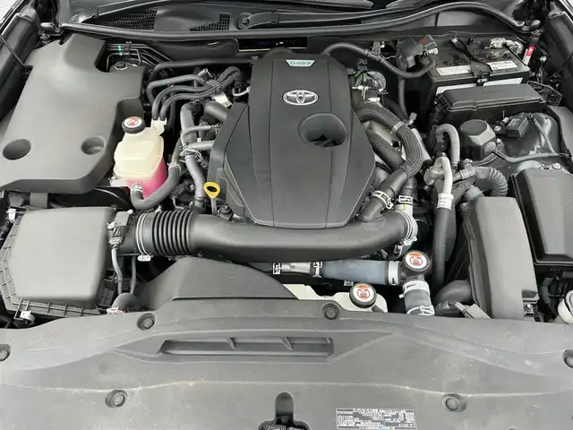 トヨタ クラウン アスリート S-T 滋賀県 2017(平29)年 3.5万km プレシャスブラックパール ガソリン/2WD(FR)/8速AT/純正ナビ/(FM/AM/CD/DVD/フルセグ/Bluetooth)/バックカメラ/ETC/プリクラッシュブレーキアシスト	/踏み間違い防止アシスト	/レーンキープアシスト	/レーダークルーズコントロール/インテリジェントクリアランスソナー/運転席・助手席シートヒーター/運転席・助手席シートベンチレーション/電動格納ミラー/アイドリングストップ/革巻きステアリング/ステアリングスイッチ/パドルシフト/オートライト/LEDヘッドライト/フロントフォグ/オートマチックハイビーム/フルオートエアコン/プッシュスタート/スマートキー/純正フロアマット