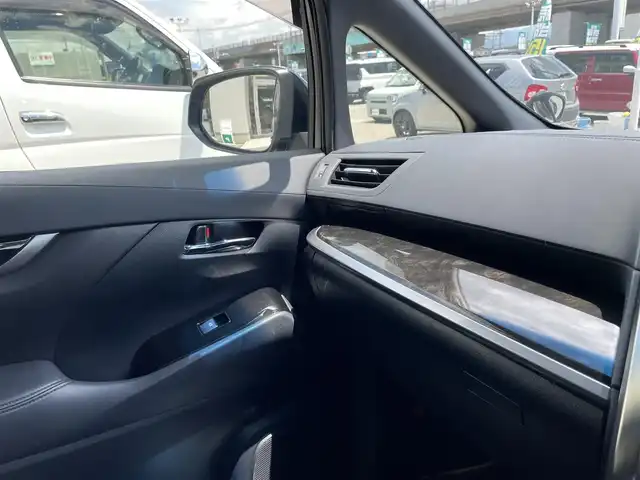 トヨタ ヴェルファイア Z Aエディション ゴールデンアイズ 石川県 2017(平29)年 6.2万km ブラック トヨタセーフティセンス/純正9型ナビ/フルセグTV/バックカメラ/LEDヘッドライト/ETC/パワーバックドア/純正アルミホイール/フリップダウンモニター/ハーフレザーシート/ドライブレコーダー/アドミレイションエアロ/社外マフラー/クルーズコントロール/両側パワースライドドア/後席100V電源