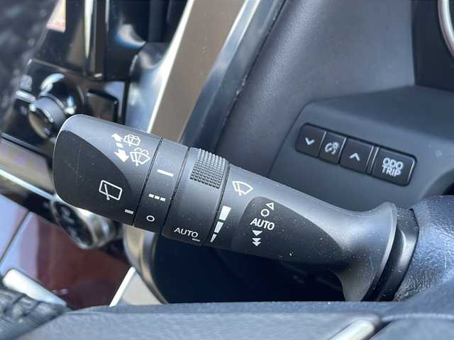 トヨタ アルファードハイブリット G Fパッケージ 富山県 2015(平27)年 11.7万km ホワイトパールクリスタルシャイン 4WD/純正フリップダウンモニター/JBLプレミアムサウンドシステム/純正メーカーナビ/フルセグ/ETC/ドライブレコーダー/トヨタセーフティセンス/衝突被害軽減ブレーキ/レーンキープアシスト/レーダークルーズコントロール/パノラミックビューモニター/パワーバックドア/クリアランスソナー/オートマチックハイビーム/本革シート/シートヒーター/ステアリングヒーター/AC100V/1500W